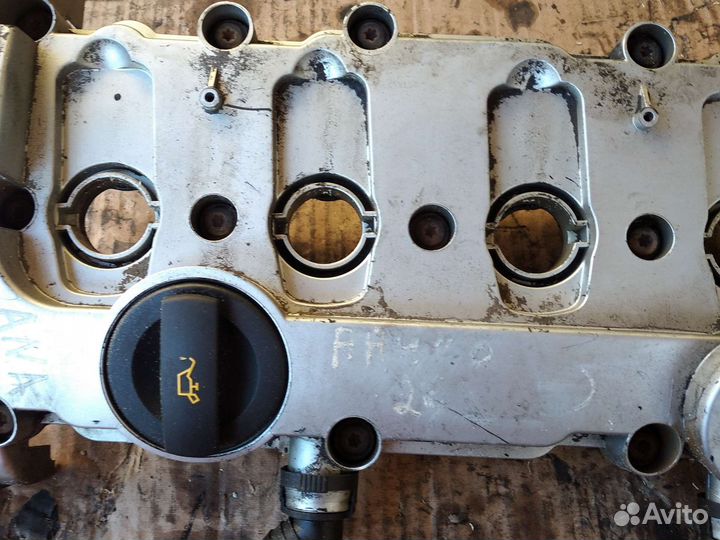 Клапанная крышка Audi A4 (B6)