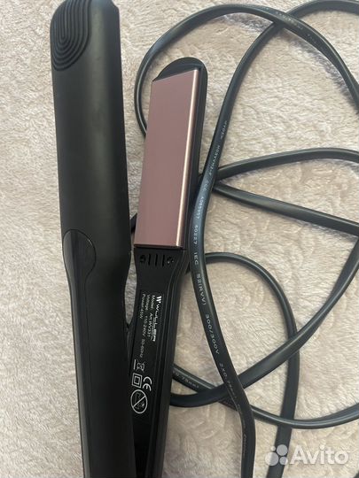 Выпрямитель для волос профессиональный