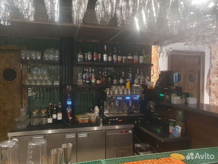 Бармен в ресторан