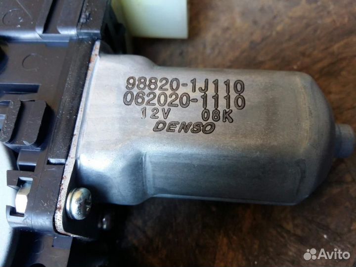 Стеклоподъемник электрический передний правый Hyu