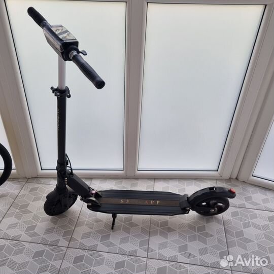 Самокат взрослый электрический бу