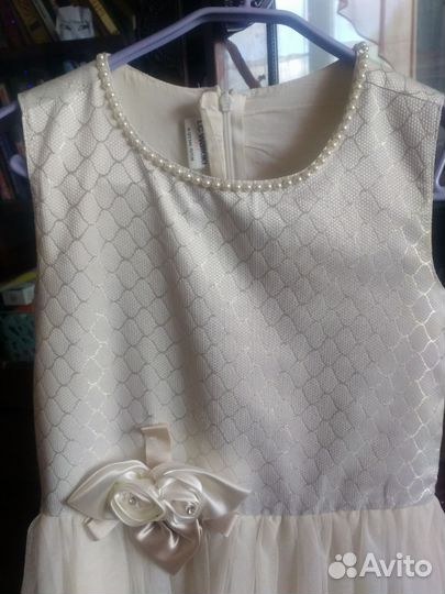 Нарядное платье для девочки 146 152
