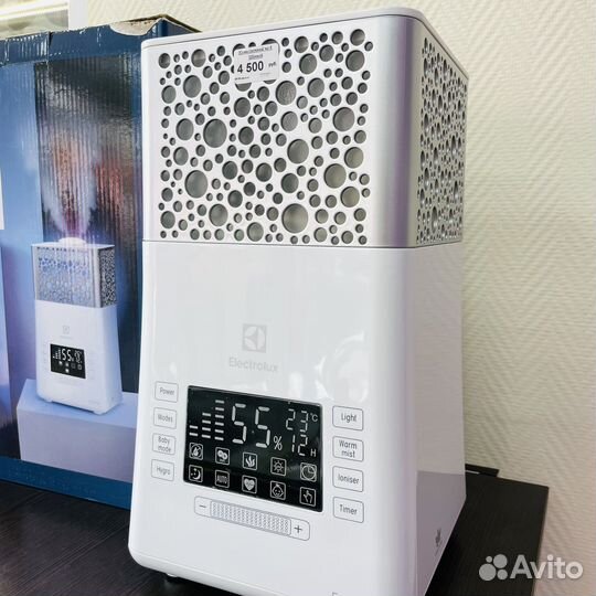 Увлажнитель воздуха Electrolux EHU-3715D(6-ка)