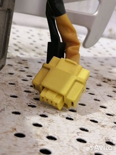 Переключатель подрулевой Mitsubishi Outlander