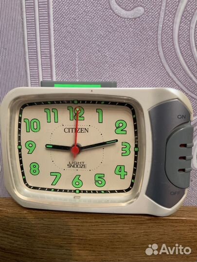 Часы будильник citizen