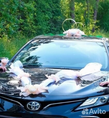 Свадебное украшение на авто