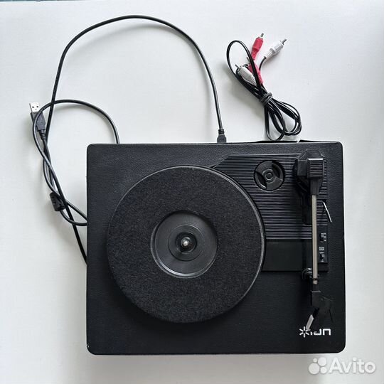 Виниловый проигрыватель ION Audio Compact LP