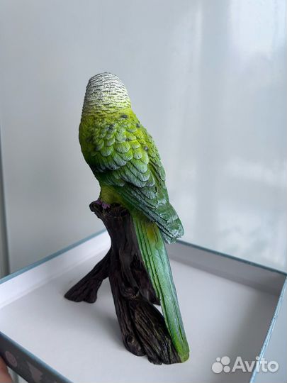 Статуэтка попугай