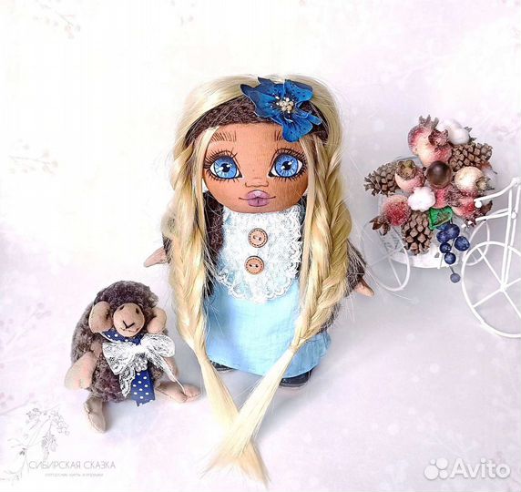 Текстильная интерьерная кукла