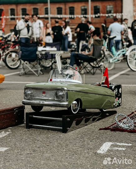 Педальный Москвич Кастом