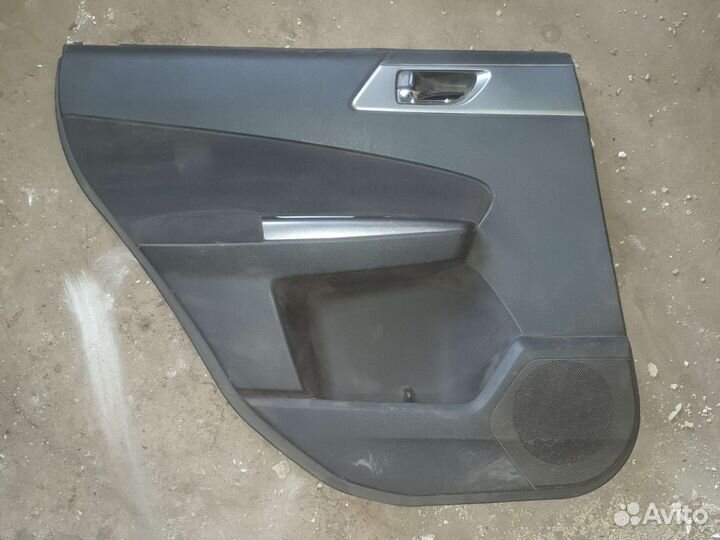 Обшивка двери задней левой Субару Форестер S12 SH
