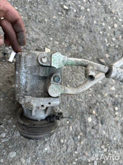 Компрессор кондиционера Subaru Legacy/Outback