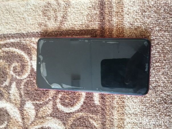 Xiaomi Redmi 8, 3/32 ГБ