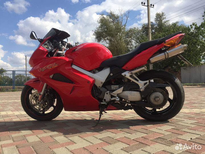 Honda VFR800 2002