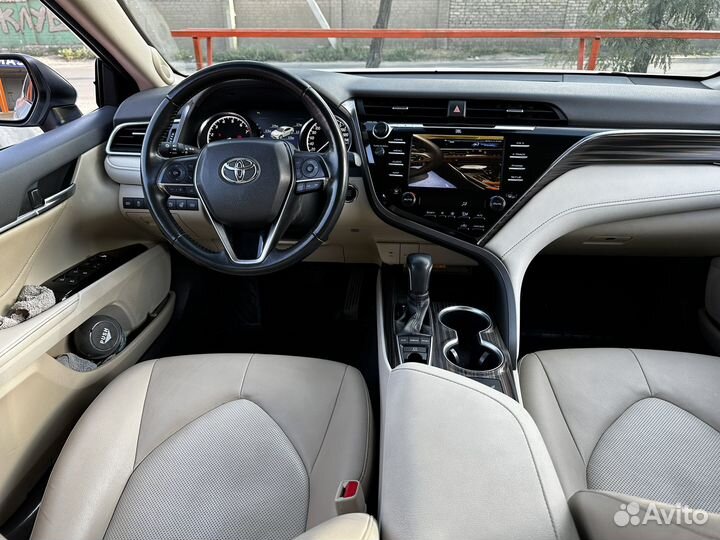 Toyota Camry, 2018
