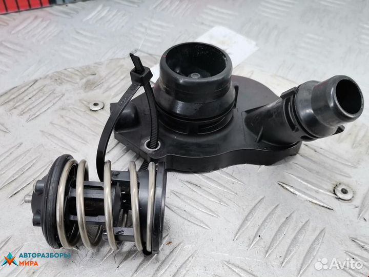Корпус термостата BMW 5 F07/F10/F11 2011