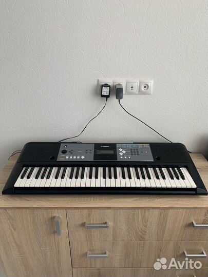Синтезатор yamaha PSR-E233