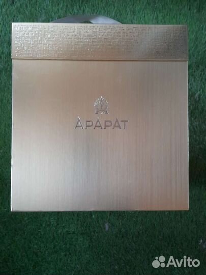 Коробка подарочная