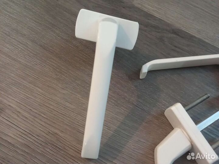 Ручки оконные