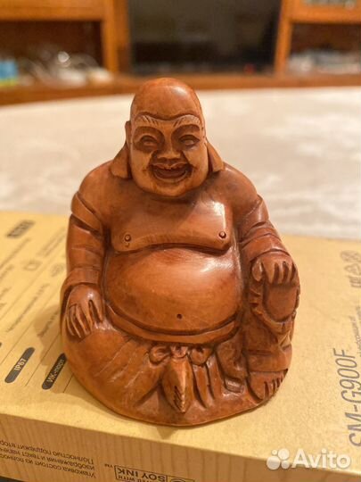 Статуэтка будда