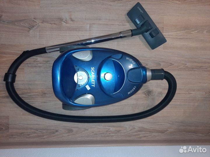Пылесос Scarlett