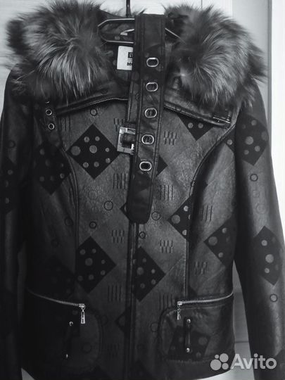 Куртка весенняя женская