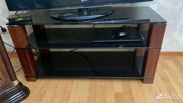 Тумба под телевизор