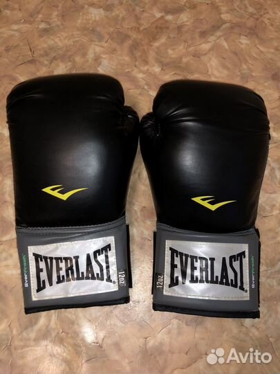 Боксерские перчатки 12 oz everlast
