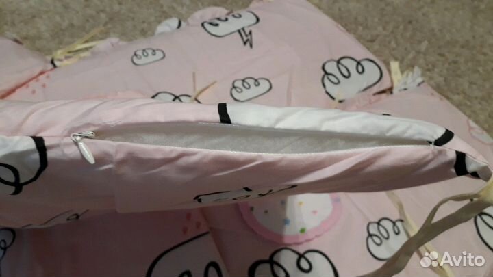 Двусторонние бортики в кроватку, новые