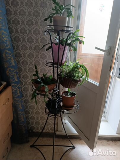 Подставка для цветов