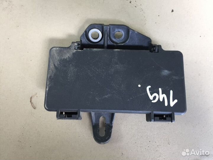 Корпус блока предохранителей audi A8 D3 quattro