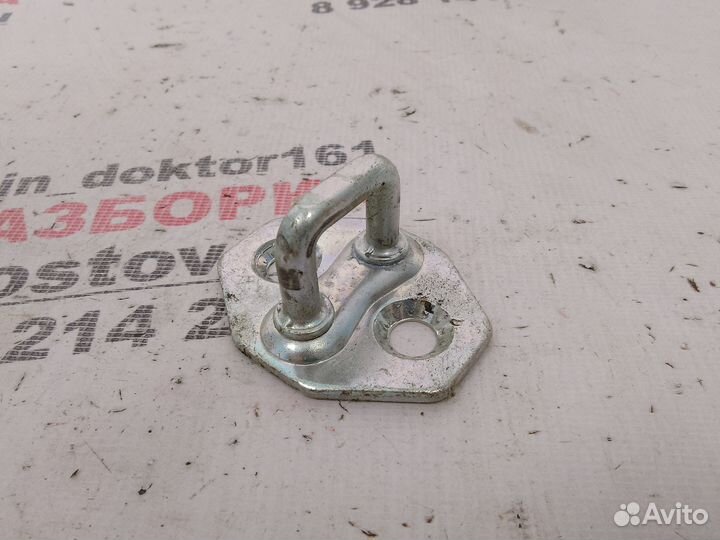 Ответная часть замка двери Mazda CX 7