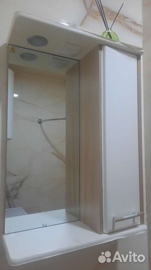 Шкаф над раковиной навесной с зеркалом