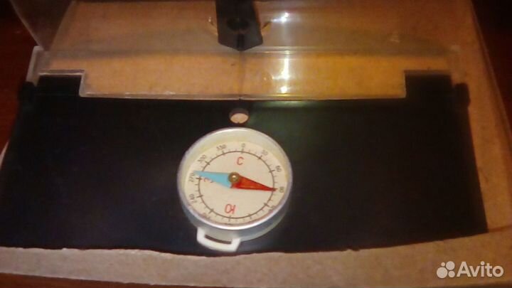 Прибор определения величины магнитного склонения