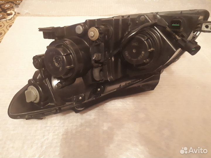 Фара передняя правая на hyundai i30