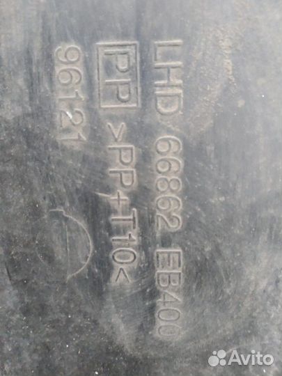 Nissan Navarа Решетка дворников. Жабо