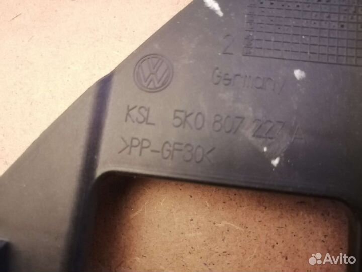 Кронштейн переднего бампера левый Colf 6