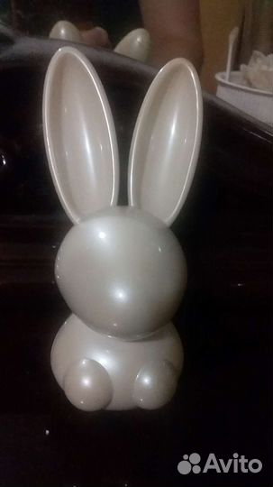 Заяц перламутровый ночник