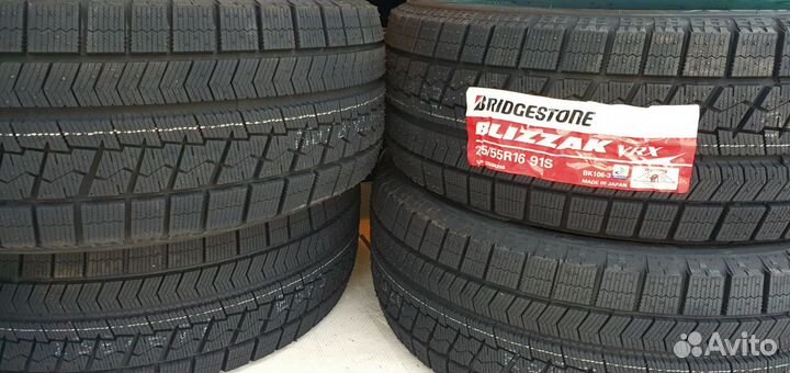 Bridgestone Blizzak VRX 215/50 R17 112