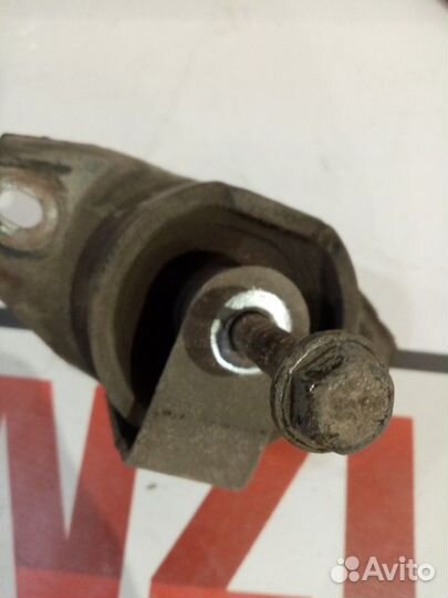 Опора двигателя левая LADA 2170