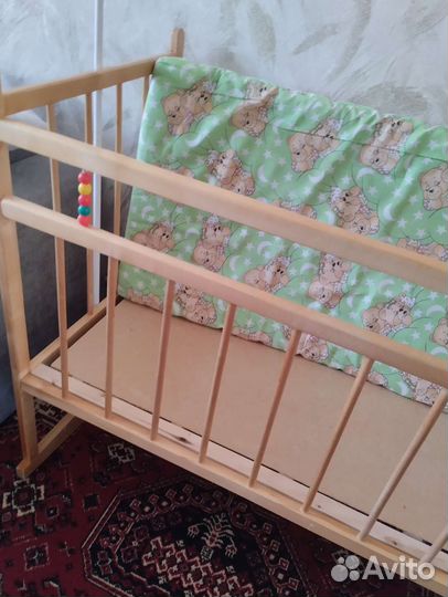 Детская кроватка