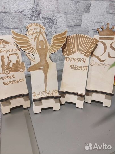 Подставка для телефона из дерева