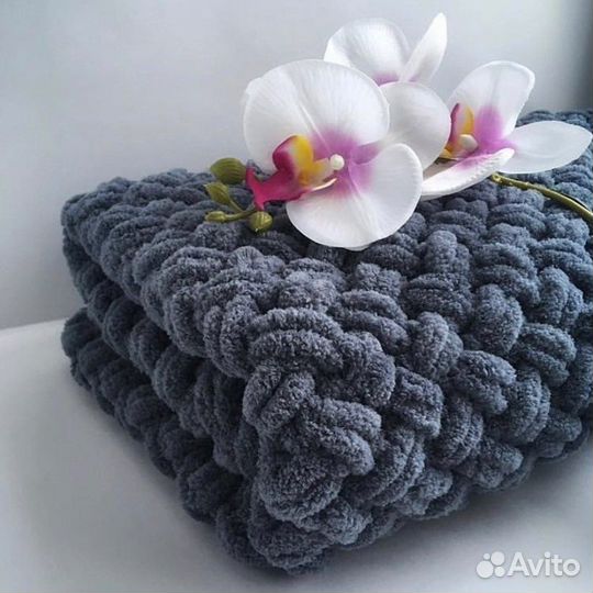 Детский плед вязаный из пряжи Ализе пуффи