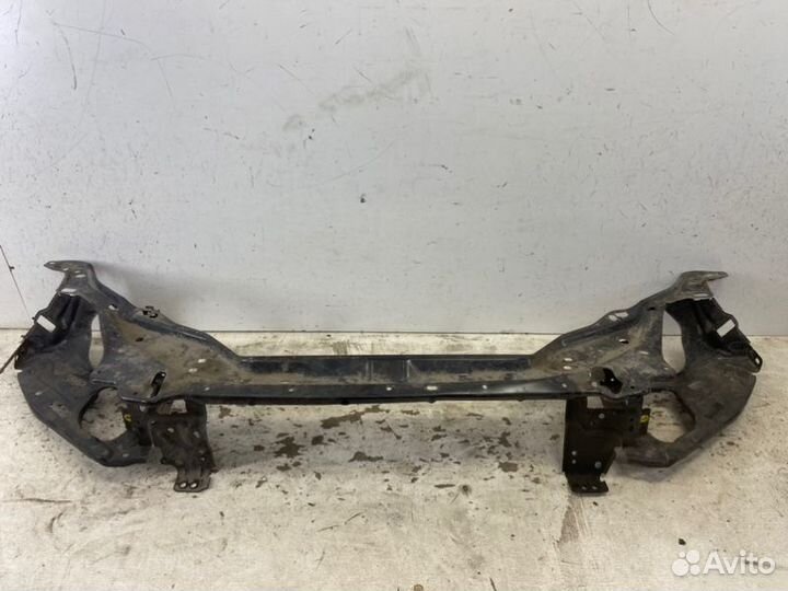 Панель передняя (телевизор) передний Volvo Xc60