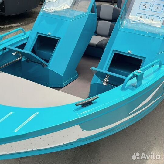 Лодка BRO 4.2 S console