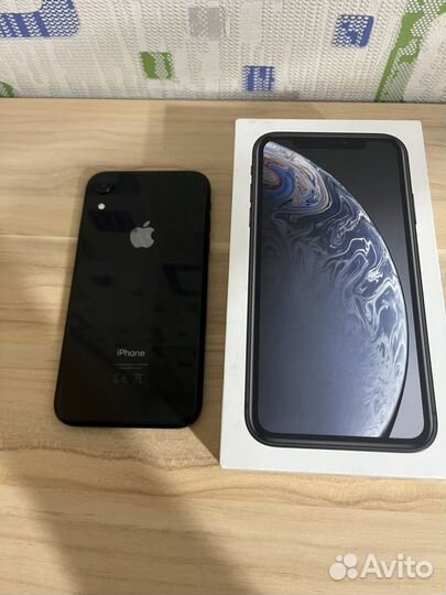 iPhone Xr, 64 ГБ