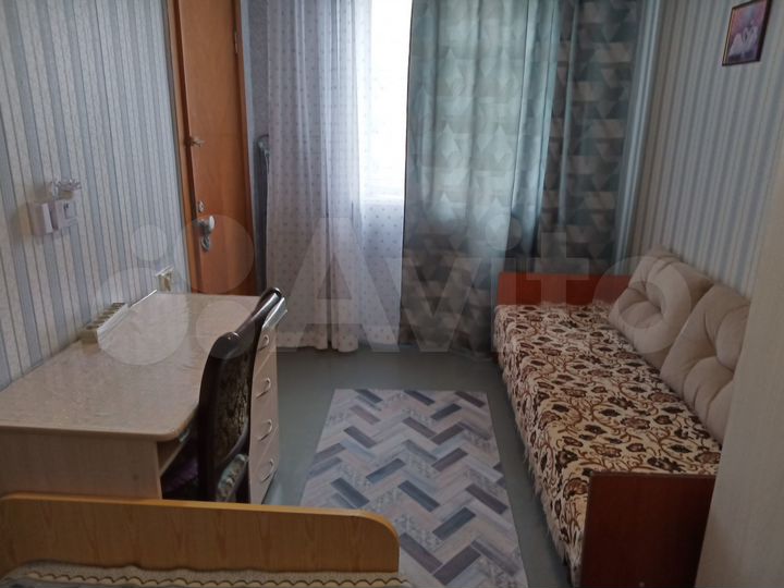 Комната 28 м² в 2-к., 3/5 эт.