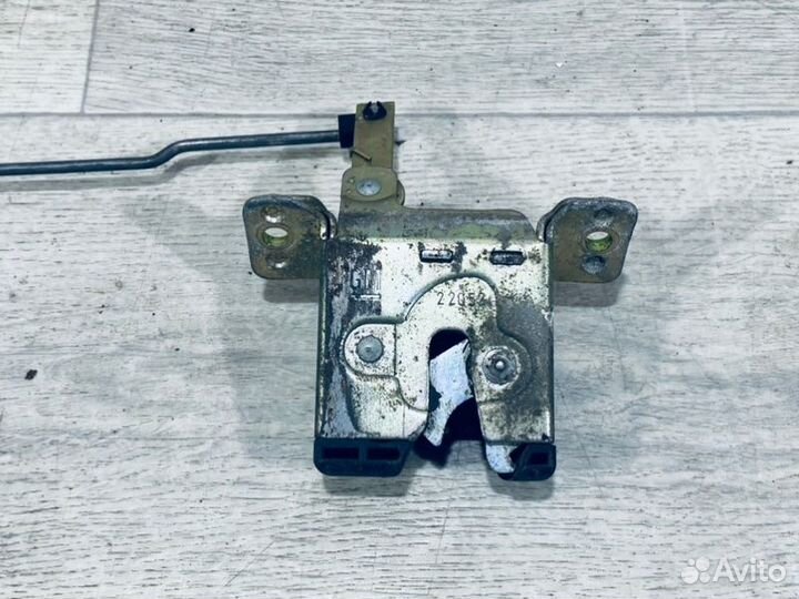 Замок двери багажника Opel Astra F 1991-1998