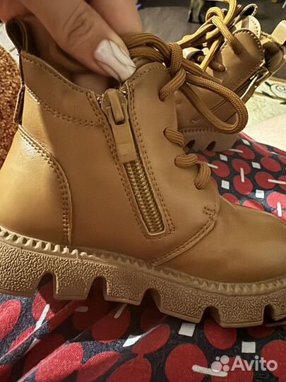 Ботинки детские 23