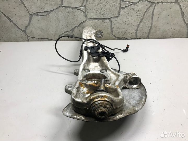 Кулак поворотный передний левый Mercedes-Benz Gl